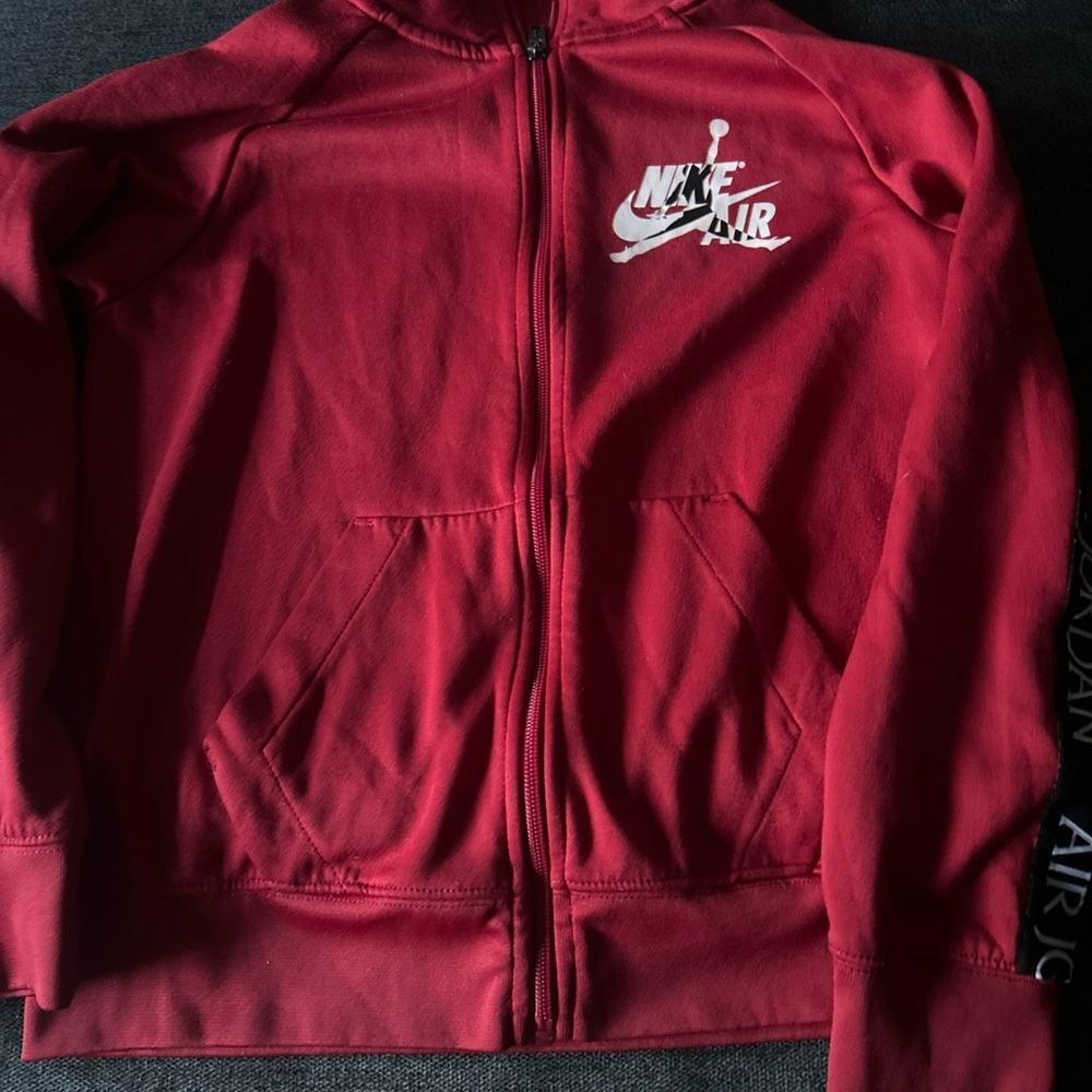 Nike Boys Air Jordan Basketball Red Tracksuit Jacket Size Youth Medium